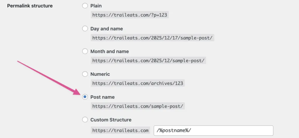 WordPress permalink structure settings with post name structure selected